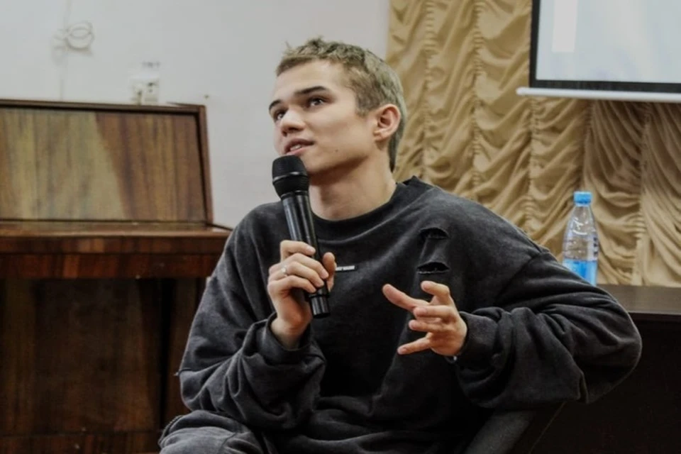 Рузиль Минекаев сыграл роль Марата в сериале «Слово пацана». Фото: vk.com/school4nurlat