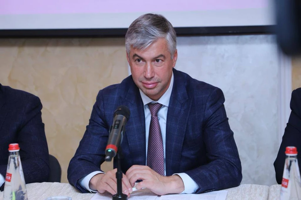 Глава администрации Ростова встретился с участником СВО и его семьей. Фото: Telegram-канал главы администрации города Алексея Логвиненко