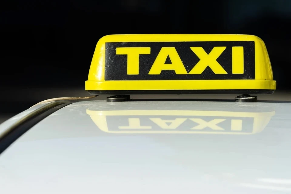 В Москве таксист подвез пассажира из аэропорта за 170 тысяч рублей