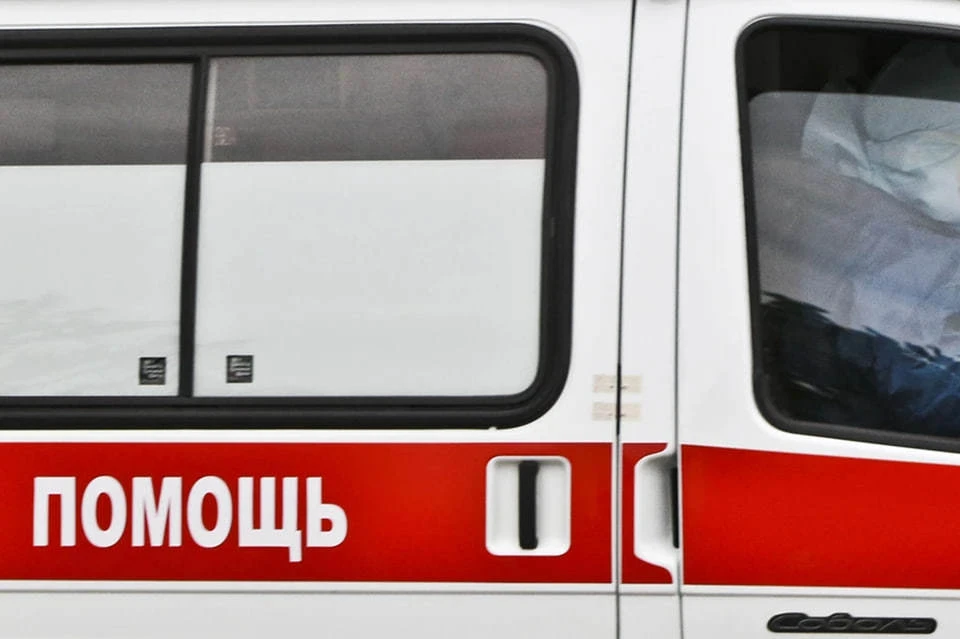 В Красноярском крае двухлетняя девочка погибла при падении телевизора на голову