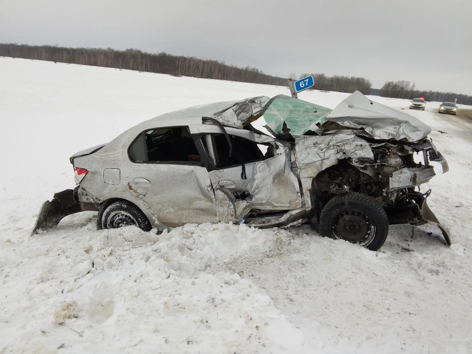 Водитель «Рено» погиб в ДТП с грузовиком на трассе Рязань - Ряжск. Фото: УМВД по Рязанской области.