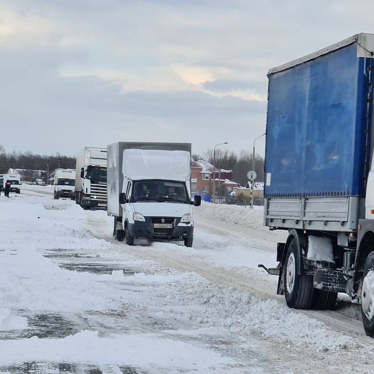 Под Ульяновском на федеральной трассе Р-241 открыли движение транспорта -  KP.RU