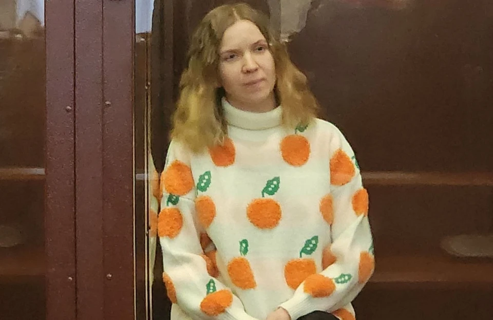 Трепова* слушала решение суда в веселеньком свитере. Фото: Объединенная пресс-служба судов Петербурга