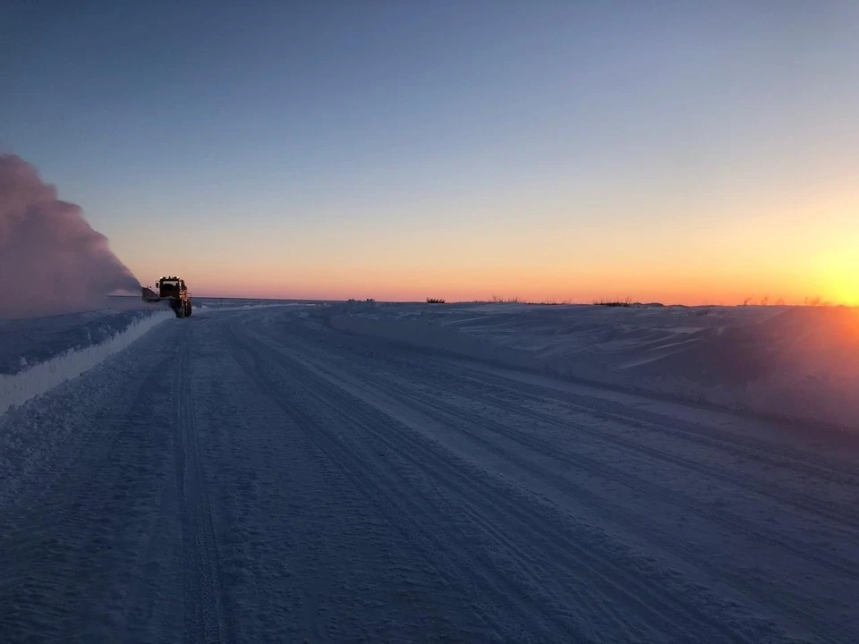 зимник картинки. зимник в тундре. зимник оленек анабар 2021. автозимники якутии. зимник картинки.