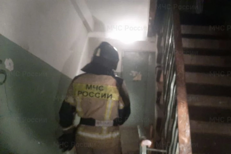 На месте ЧП работали 15 пожарных Фото: ГУ МЧС по Свердловской области