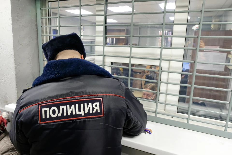 Детей ищут сотрудники полиции.