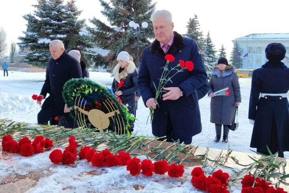 В Краснодоне проходят торжественные мероприятия, посвященные 81-й годовщине казни молодогвардейцев. Фото - администрация Краснодона и Краснодонского района