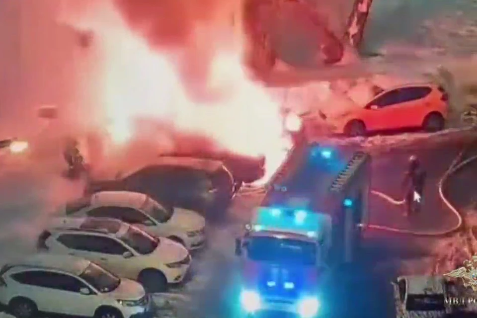 Полиция задержала подозреваемого в поджоге автомобилей на юге Москвы Фото: стоп-кадр из видео
