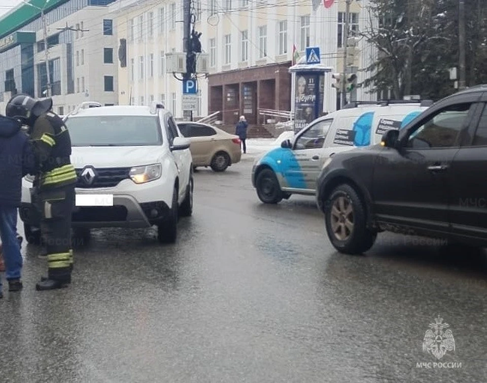 На перекрестке улиц Суворова и Ленина в Калуге сбили пешехода