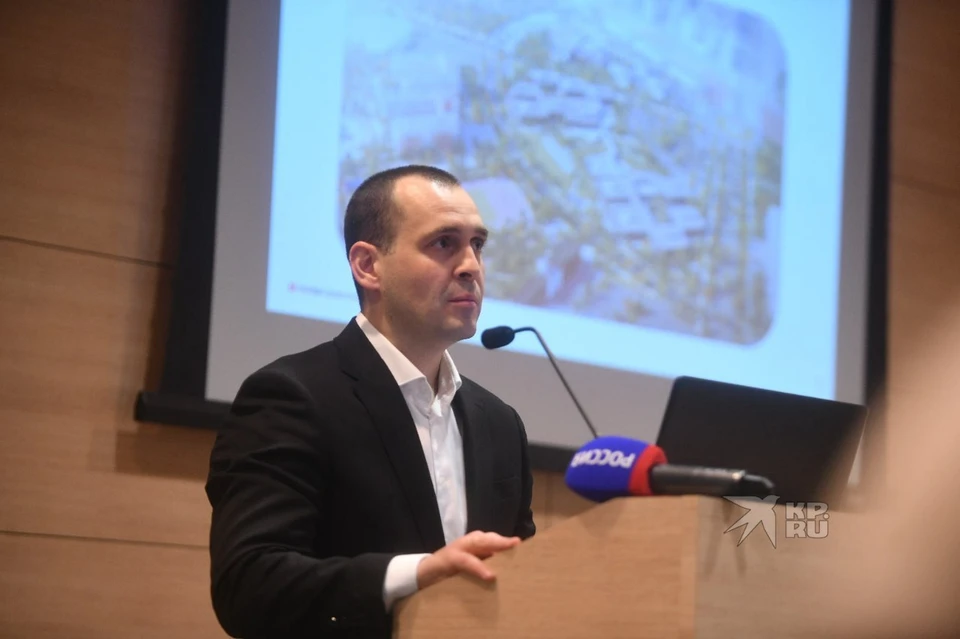 Генеральный директор «Синара-Девелопмент-Проект» Михаил Уваров рассказал, что новый институт будет включать в себя конференц-зал, аудитории, коворкинги и уникальную библиотеку