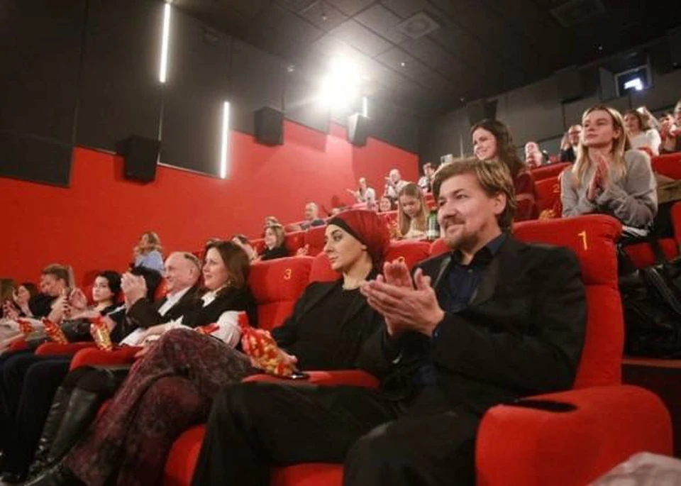 В Запорожской области 30 тысяч человек посетили спектакли 16 ведущих театров и творческих коллективов России