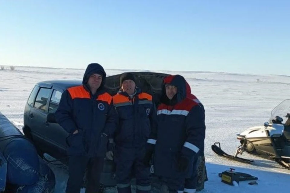 В Новоорском районе спасатели пришли на помощь троим рыбакам. Фото: Департамент ПБ и ГЗ Оренбургской области