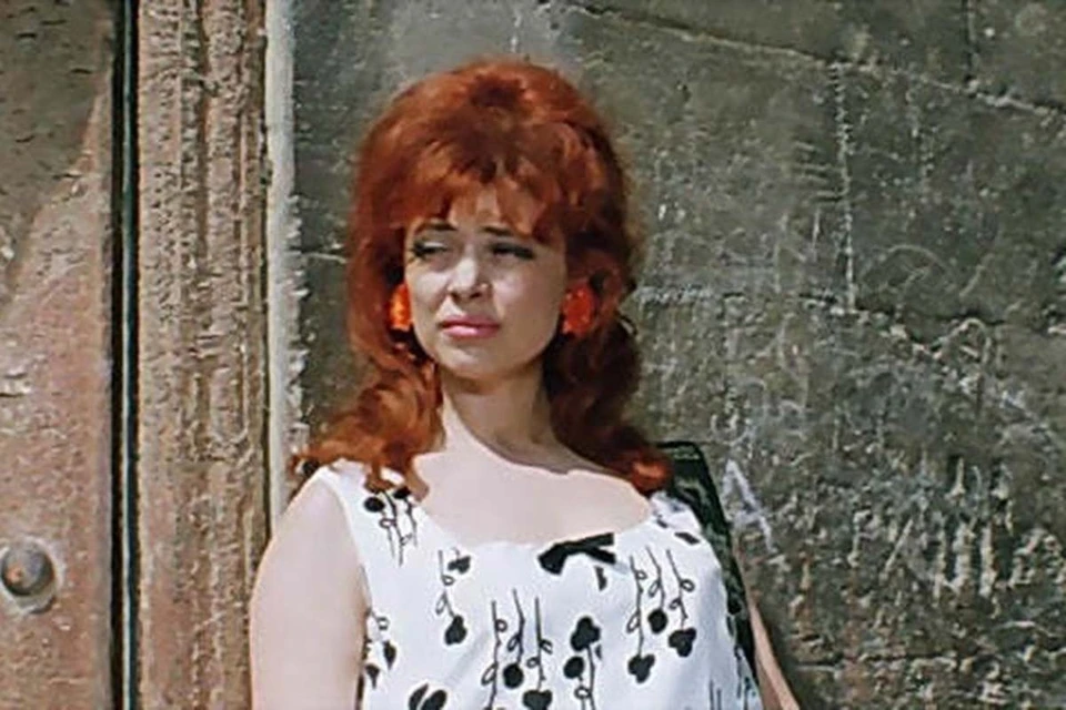 Умерла Виктория Островская, актриса из фильма «Бриллиантовая рука». Фото: кадр из фильма «Бриллиантовая рука» (1968)