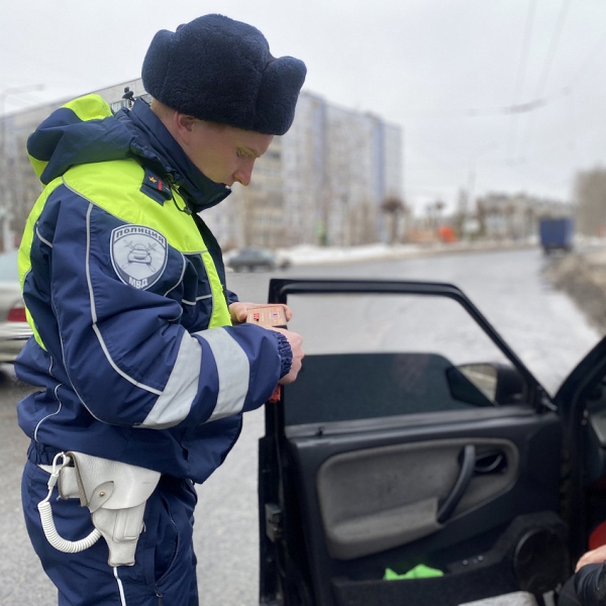 Недельный рейд по автомобилям с тонированными стеклами начался в Рязани -  KP.RU