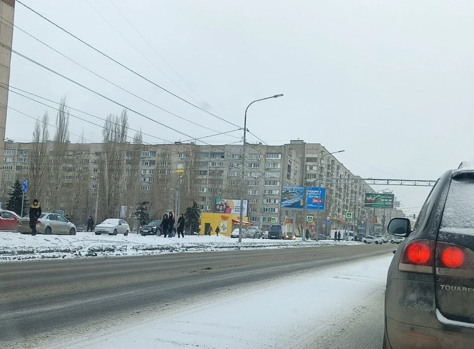 Утром в понедельник волгоградские дороги выглядят так