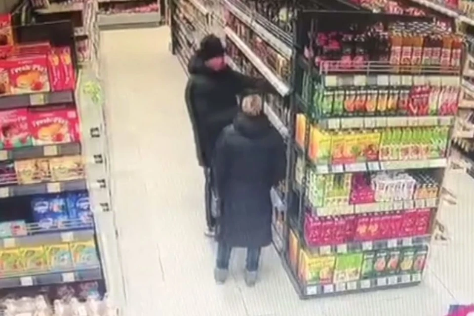 На новосибирца завели уголовное дело за кражу двух банок кофе. Фото: скриншот