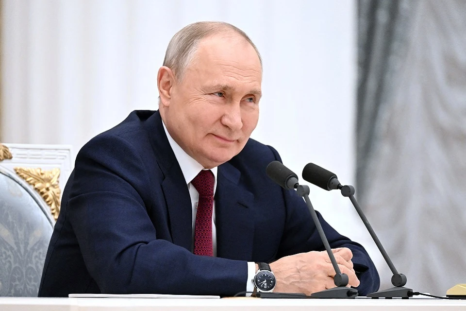 Путин: командование ВСУ отдало приказ об отступлении из Авдеевки во время бегства
