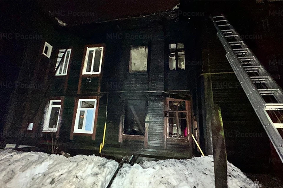В Твери из горящего двухэтажного дома спасли мужчину Фото: ГУ МЧС России по Тверской области