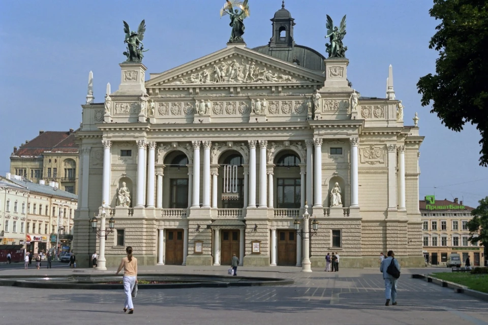 Львовский театр оперы не досчитался двух артистов после гастролей. Фото: GLOBAL LOOK PRESS