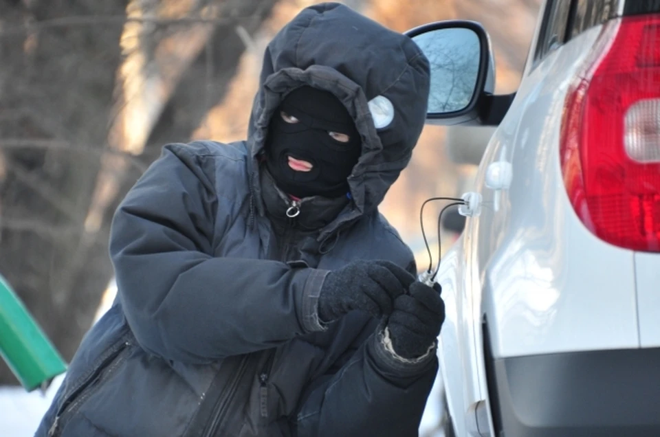 В Сыктывкаре задержали 16-летних угонщиков автомобиля ВАЗ 2107 с улицы Катаева.