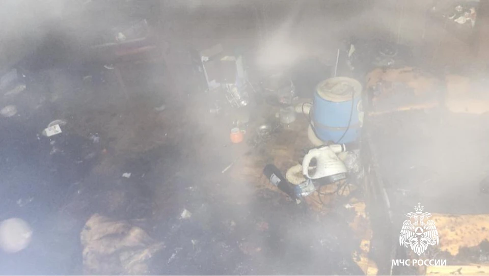 В Ульяновске при пожаре на улице Ефремова госпитализировали мужчину с ожогами | ФОТО: ГУ МЧС России по Ульяновской области