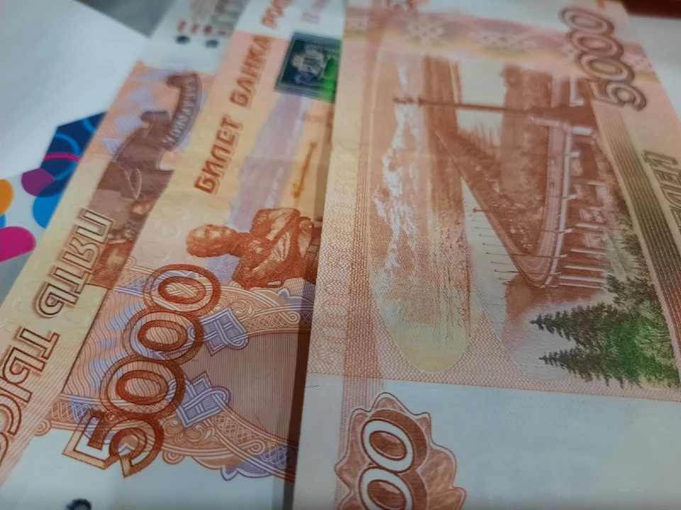 Подросток в Югре провалился в канализационный люк и получил компенсацию от коммунальщиков