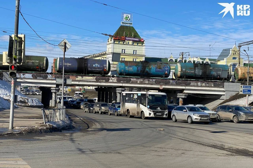 Мэрия Рязани заказала проект расширения Московского шоссе под путепроводом.