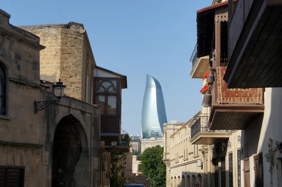 Улица в Баку