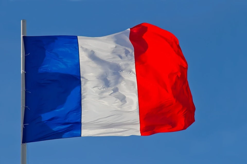 Видео с эшелоном военной техники Франции появилось в сети