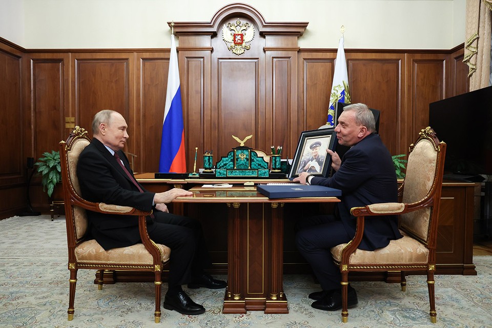 Владимир Путин провел рабочую встречу с главой Роскосмоса Юрием Борисовым