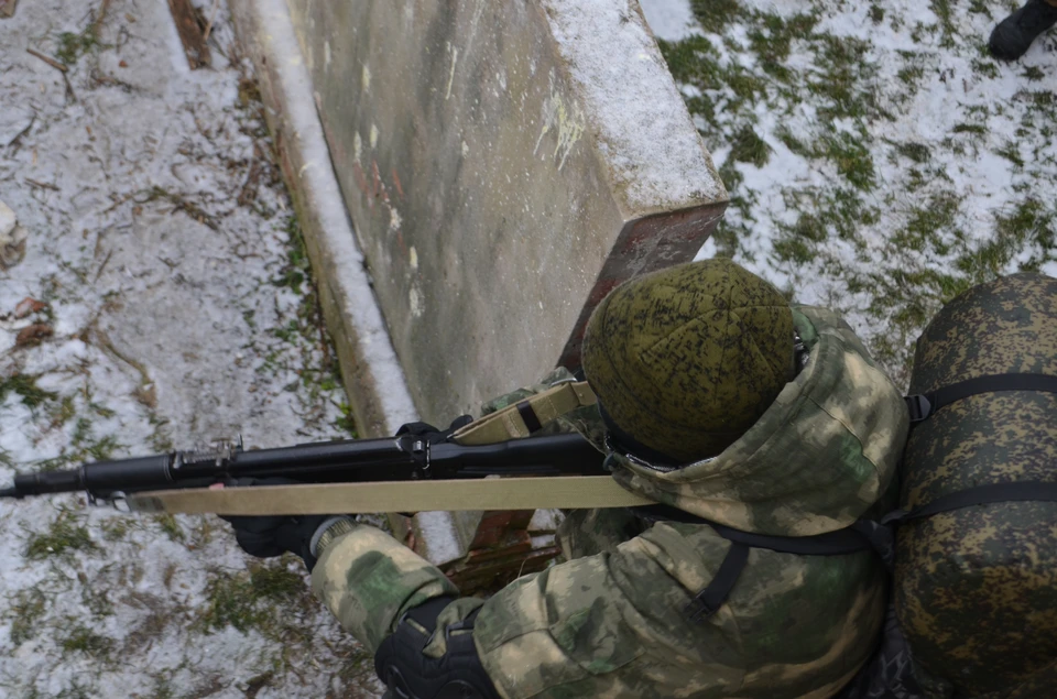 Российские военнослужащие наносили по ВСУ удары авиацией, ракетными войсками и артиллерией.