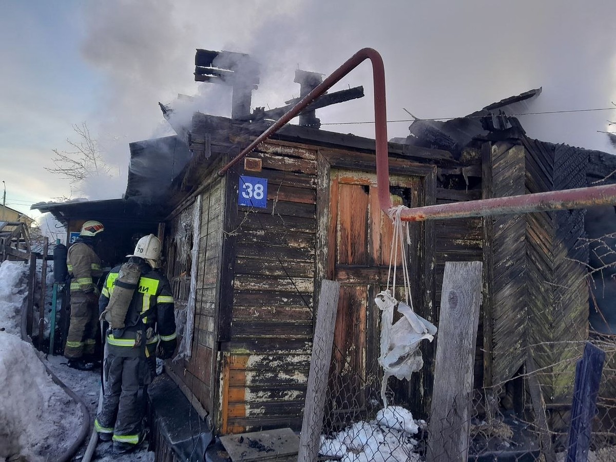 Смертельный пожар произошел в частном доме на ул. Пархоменко в Тольятти -  KP.RU