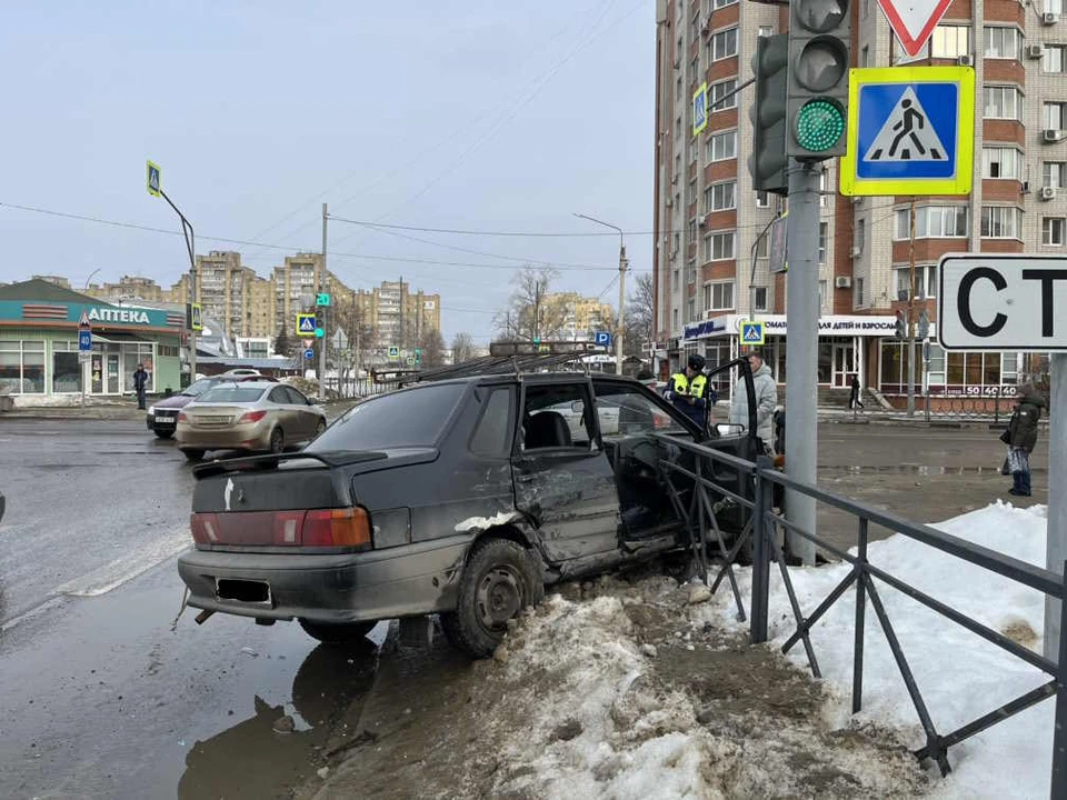 Пассажирка отечественного авто оказалась в больнице