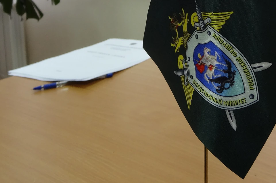 В Сургутской школе следователи проверяет учителя, который предположительно поцарапал ребенка