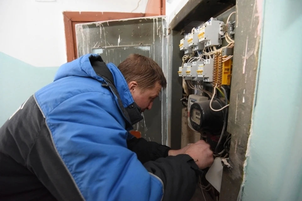 В Ульяновске проводят плановые работы на сетях электроснабжения. Фото архив КП