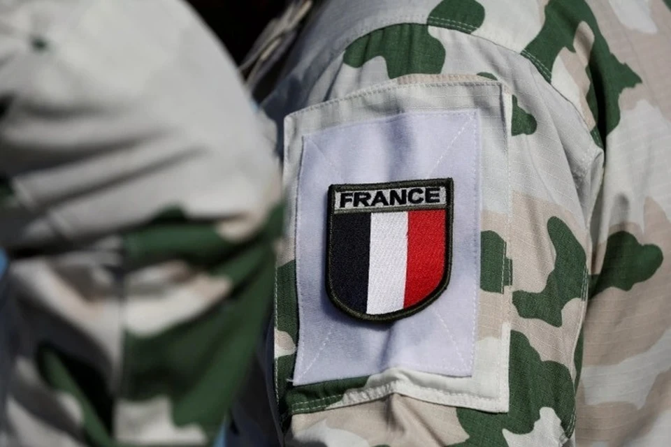 Начальник Генштаба ВС Франции Бюркар заявил, что помощь Киеву может не ограничиться оружием