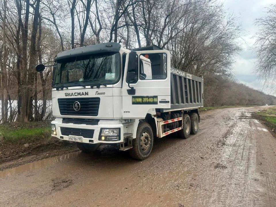 Мусор вывозили грузовика. Фото: пресс-службы администрации Краснодара.