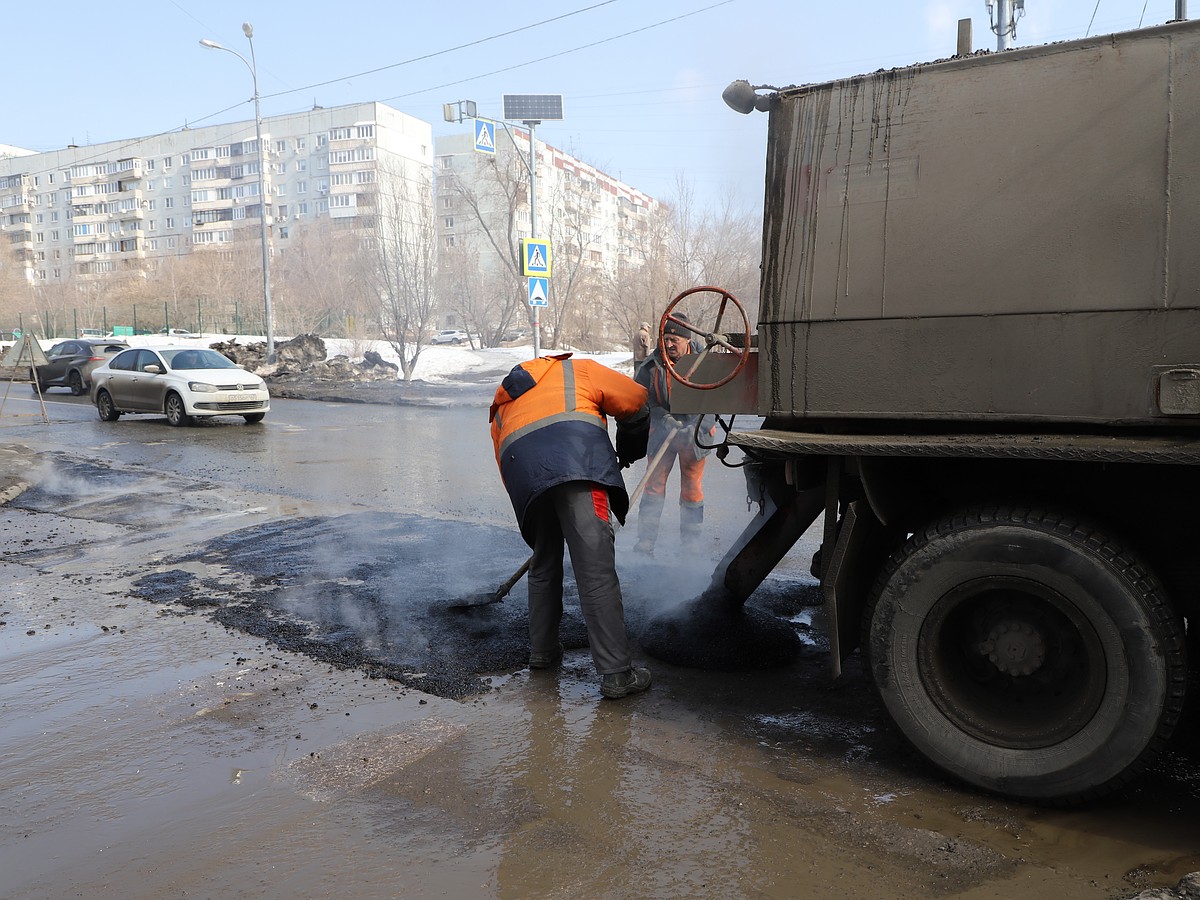 В Самаре выполнили аварийно-ямочный ремонт на 36 участках дорог - KP.RU