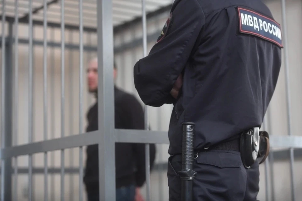 Полицейские задержали купившего в интернет-магазине наркотики симферопольца