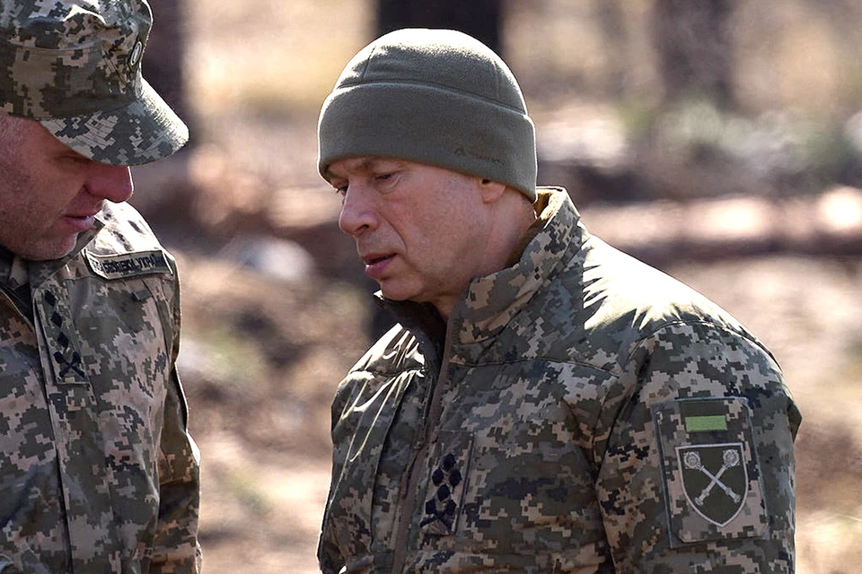 Александр Сырский, главком ВСУ, заявил, что ситуация в зоне боевых действий для украинской армии аховая.
