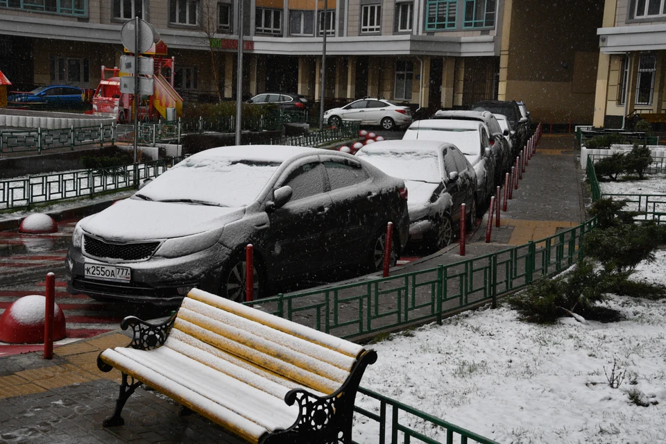 В Новосибирске снова снегопад.