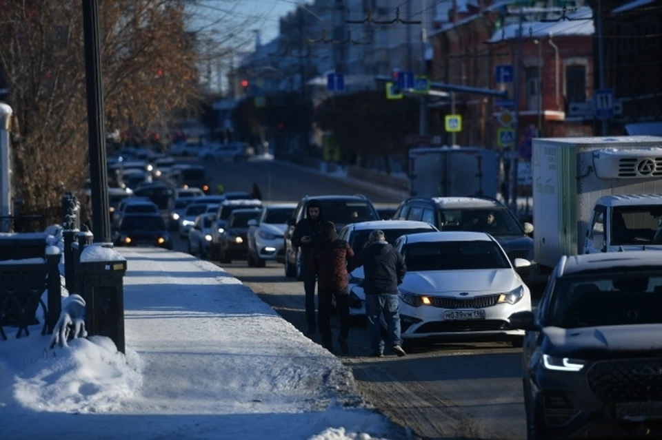 Два человека получили травмы в результате аварий