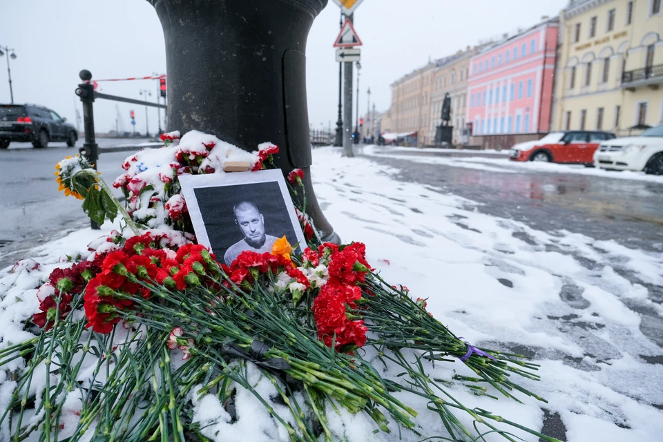 Год назад в Петербурге погиб военкор Владлен Татарский.