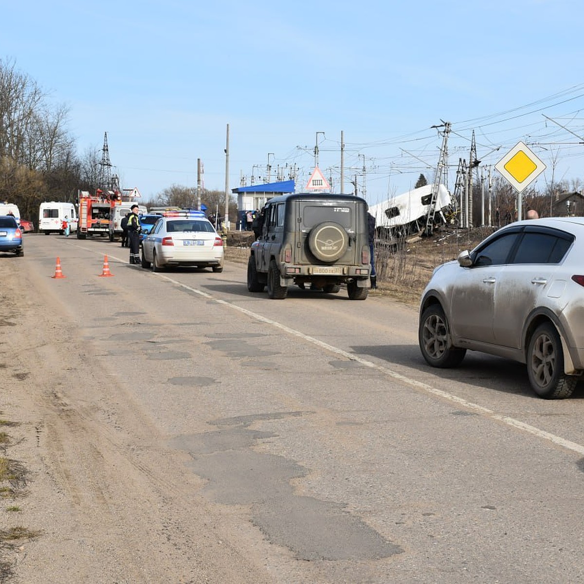 В Берендеево открыт пункт приема граждан для близких погибших в аварии -  KP.RU