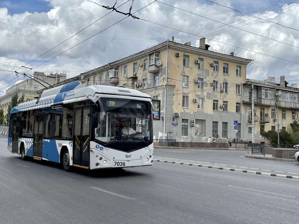 Активисты снова требуют наказать тех, кто виновен в исчезновении троллейбусов с южных районов Волгограда.