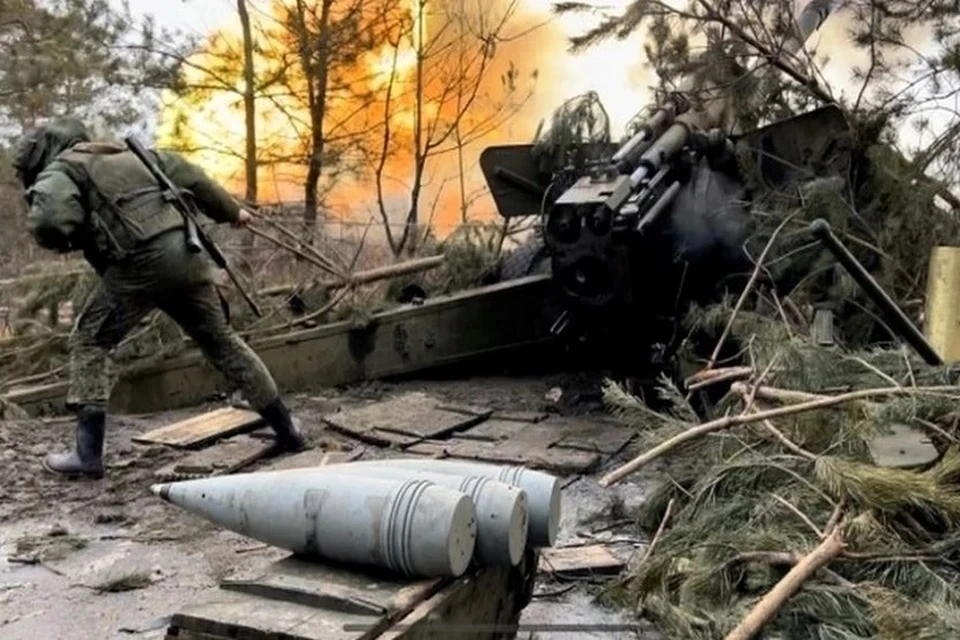 Российские бойцы наносят удары по скоплению живой силы и техники противника