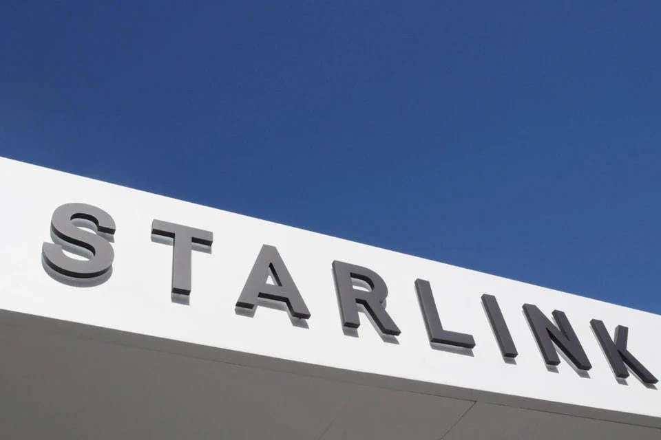 Пентагон работает с Украиной и SpaceX, чтобы ВС России не использовали Starlink