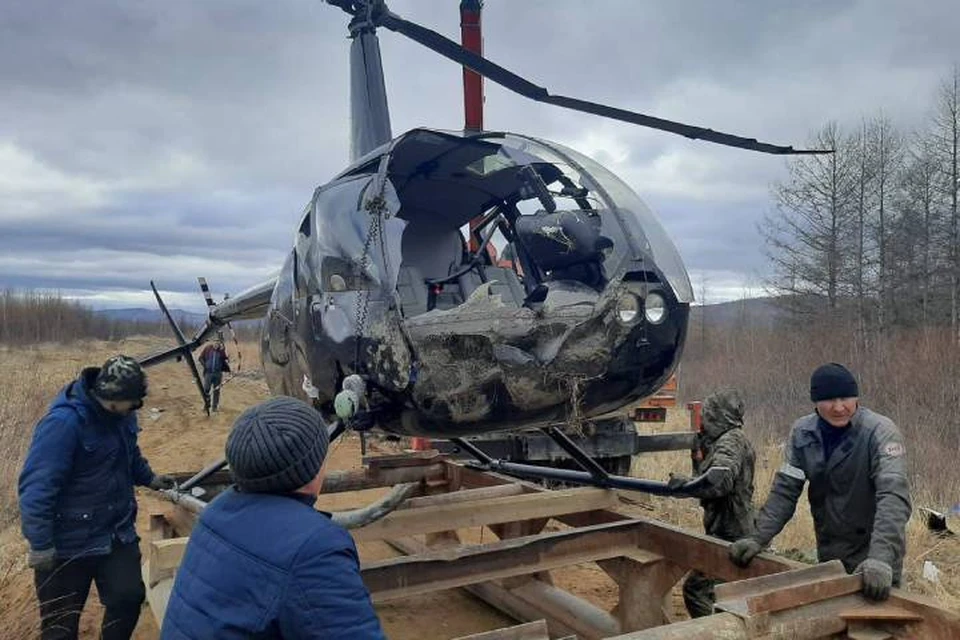 В Забайкалье устанавливают обстоятельства инцидента с вертолетом Robinson R-44. Фото: Восточное МСУТ СК