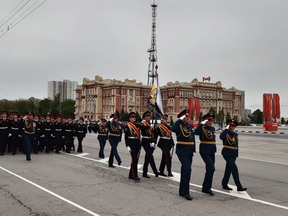 Генеральную репетицию Парада Победы в Ростове-на-Дону проводят в те же часы, когда и само действо 9 мая.