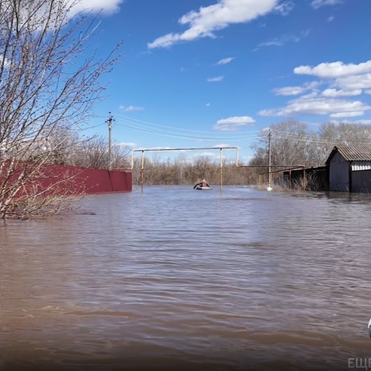 Подтоплены 181 дом и 1053 участка, идет спад воды: ситуация с паводком в  Самарской области на 17 апреля 2024